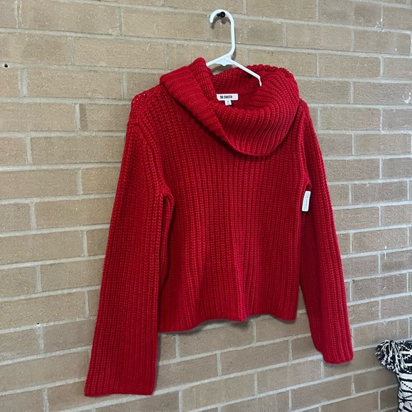 BB Dakota Vibrant Red Turtleneck Sweater - Picture 3 of 4